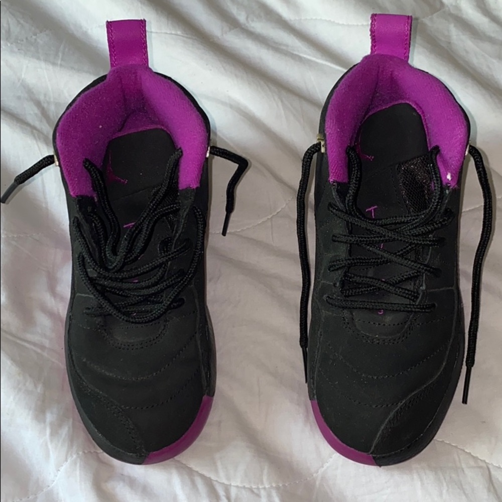 Kids Jordan size 12c